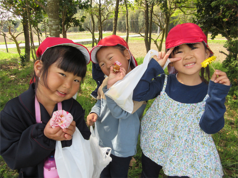 園内外での自然とのふれあいや体験。